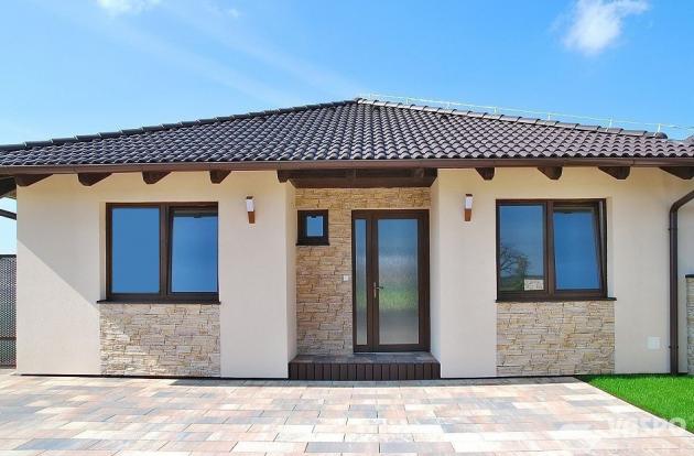 Családi ház tervezés Budapest új kertvárosi részén, energiatakarékos megoldásokkal, könnyűszerkezetes vagy tégla opcióval, modern műszaki tartalommal.